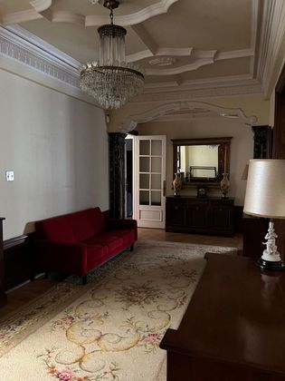 Foto 2 de Piso en venta en Indautxu de 5 habitaciones con balcón y calefacción