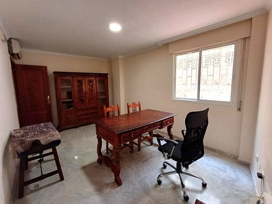 Foto 1 de Oficina en alquiler en La Salle - Cuatro Torres de 150 m²