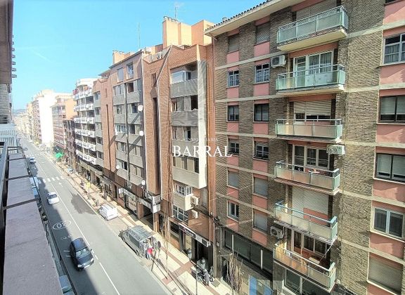 Foto 1 de Venta de piso en Tudela de 4 habitaciones con balcón y calefacción