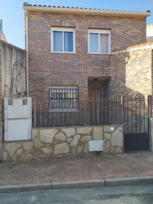 Foto 1 de Xalet en venda a Casar de Escalona (El) de 3 habitacions amb terrassa i garatge