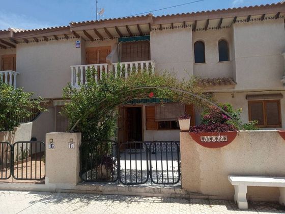 Foto 1 de Dúplex en venda a San Pedro del Pinatar de 3 habitacions amb terrassa i jardí