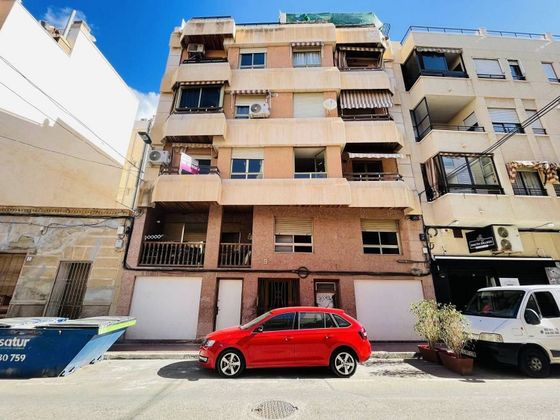 Foto 2 de Pis en venda a Centro - Santa Pola de 3 habitacions amb garatge i balcó