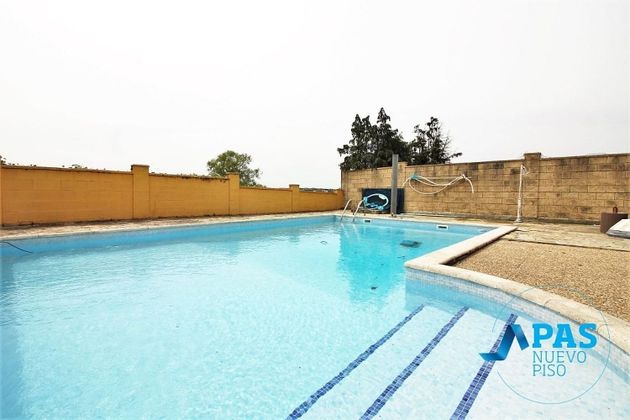 Foto 2 de Venta de casa en Peñacastillo - Nueva Montaña de 4 habitaciones con terraza y piscina