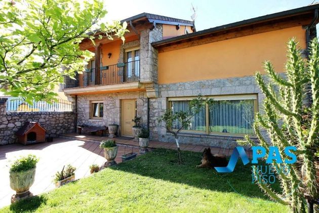 Foto 2 de Xalet en venda a Maliaño de 5 habitacions amb terrassa i garatge