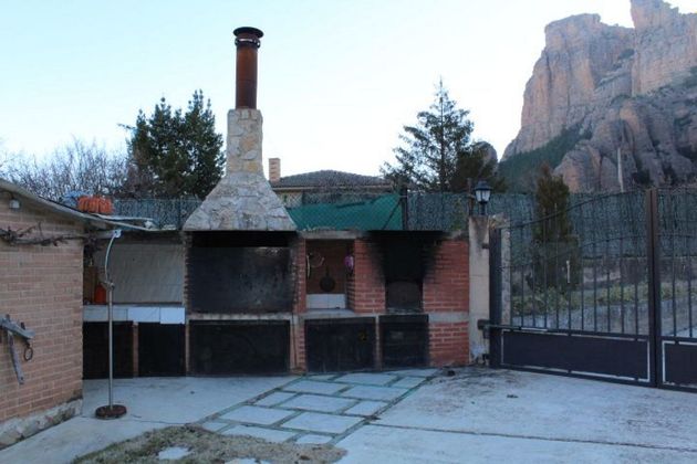 Foto 2 de Casa en venda a calle Valdegarea de 6 habitacions amb terrassa i piscina