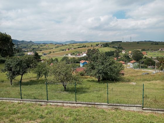 Foto 2 de Venta de terreno en Corvera de Asturias de 1670 m²