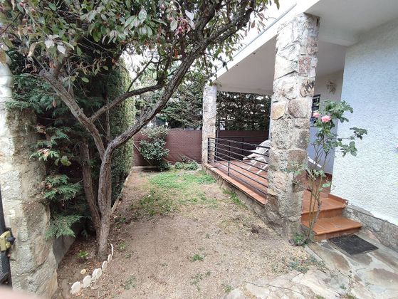 Foto 2 de Casa en venda a Navalperal de Pinares de 3 habitacions amb terrassa i jardí
