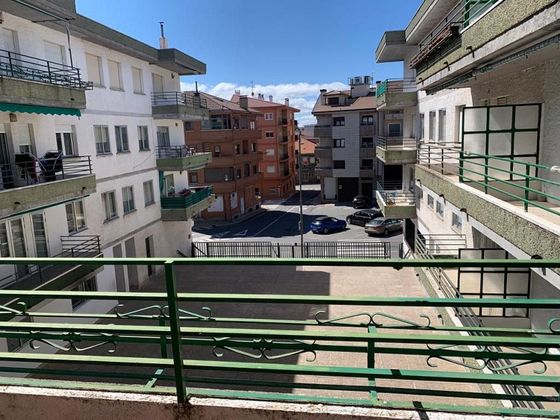 Foto 1 de Venta de piso en calle Garcia del Real de 2 habitaciones con terraza y garaje