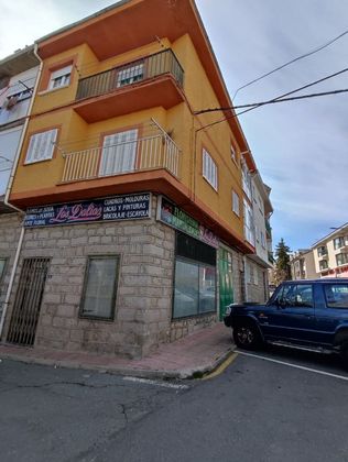 Foto 1 de Pis en lloguer a calle Garcia del Real de 2 habitacions amb terrassa i mobles