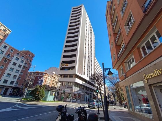 Foto 1 de Venta de piso en Centro - Logroño de 5 habitaciones con terraza y calefacción