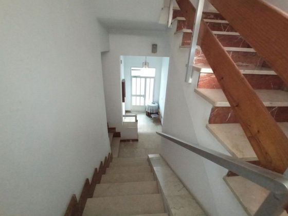 Foto 2 de Casa en venda a Villamediana de Iregua de 4 habitacions amb terrassa i garatge