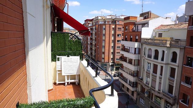 Foto 1 de Àtic en venda a Centro - Logroño de 3 habitacions amb terrassa i garatge