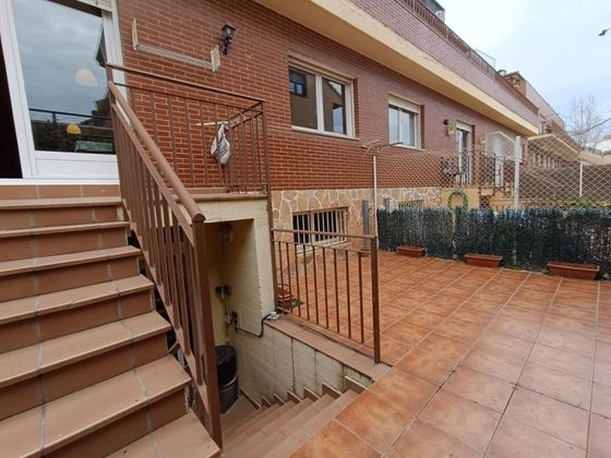 Foto 1 de Venta de casa en Villamediana de Iregua de 5 habitaciones con terraza y garaje