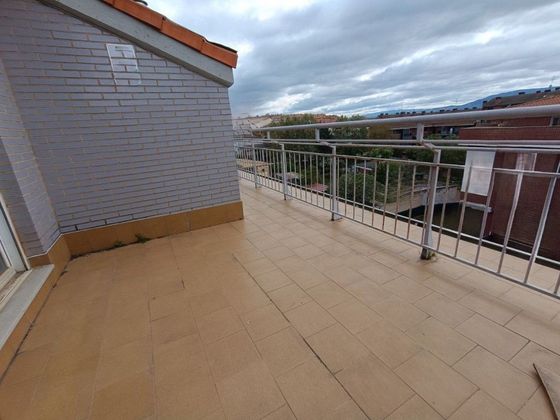 Foto 2 de Dúplex en venda a Villamediana de Iregua de 3 habitacions amb terrassa i garatge