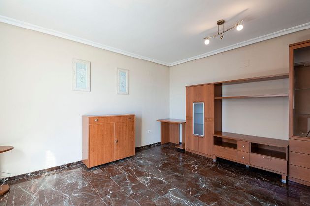 Foto 2 de Venta de piso en Belén - San Roque de 3 habitaciones con aire acondicionado y calefacción