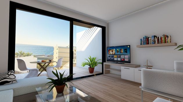 Foto 2 de Ático en venta en Arguineguín de 2 habitaciones con terraza y piscina