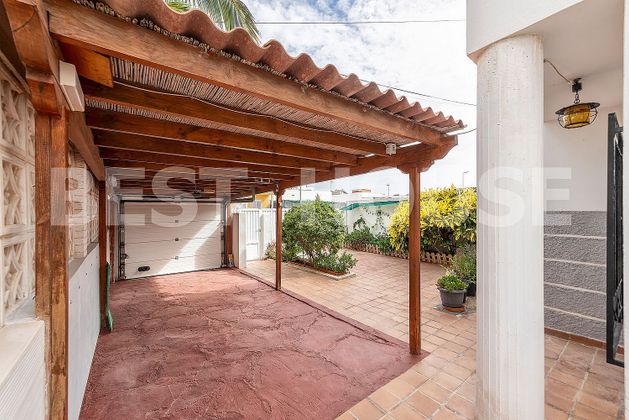 Foto 1 de Casa en venda a Arguineguín de 3 habitacions amb terrassa i piscina