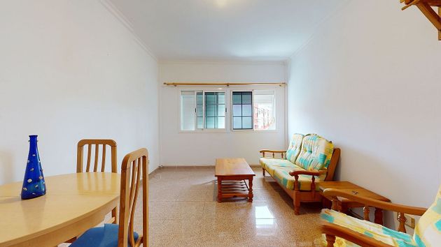 Foto 2 de Piso en venta en Sardina de 3 habitaciones con garaje