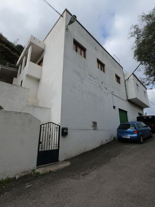 Foto 2 de Casa adossada en venda a San Lorenzo de 3 habitacions amb terrassa i garatge
