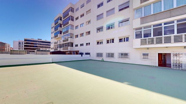 Foto 1 de Pis en venda a Ciudad Jardín de 4 habitacions amb terrassa i garatge
