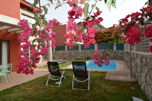 Foto 1 de Chalet en venta en Playa del Cura - Taurito de 5 habitaciones con terraza y piscina