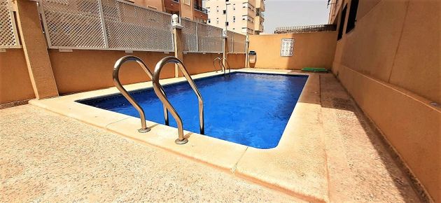 Foto 2 de Pis en venda a Zona Pueblo de 2 habitacions amb terrassa i piscina