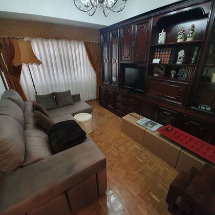 Foto 2 de Piso en venta en Zaramaga de 3 habitaciones con calefacción y ascensor