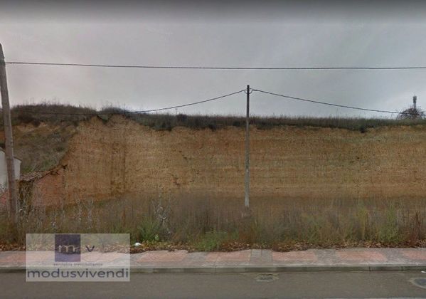 Foto 1 de Venta de terreno en avenida Del Órbigo de 449 m²