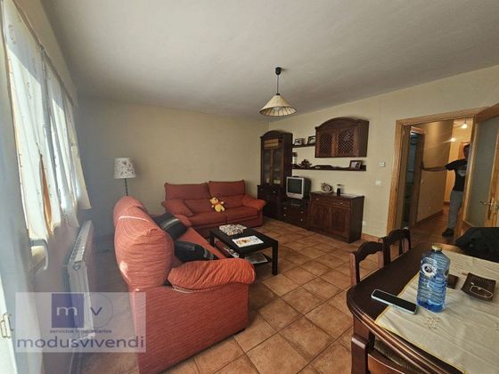 Foto 2 de Casa en venda a Valdefresno de 3 habitacions amb garatge i calefacció