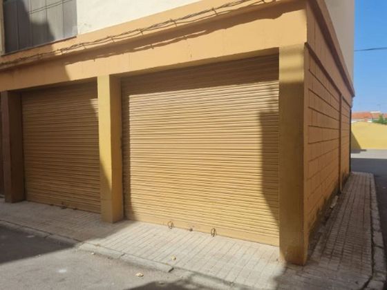 Foto 2 de Pis en venda a barrio San José de 3 habitacions amb terrassa i garatge