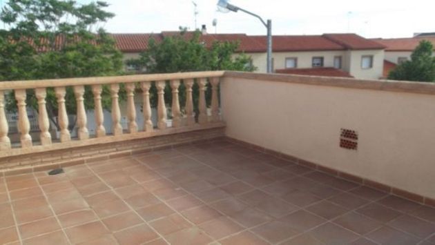 Foto 1 de Casa en venta en calle Huelva de 4 habitaciones con terraza y aire acondicionado