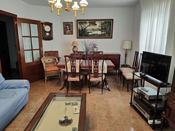 Foto 2 de Casa en venda a calle Jesús Nazareno de 4 habitacions amb garatge i calefacció