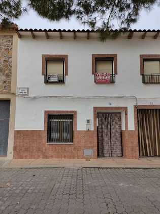 Foto 2 de Casa en venda a calle Silos de 4 habitacions amb terrassa i calefacció