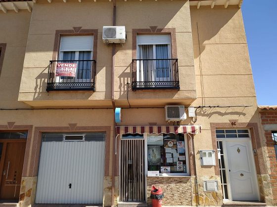 Foto 1 de Casa en venda a calle Sancho Panza de 3 habitacions i 180 m²