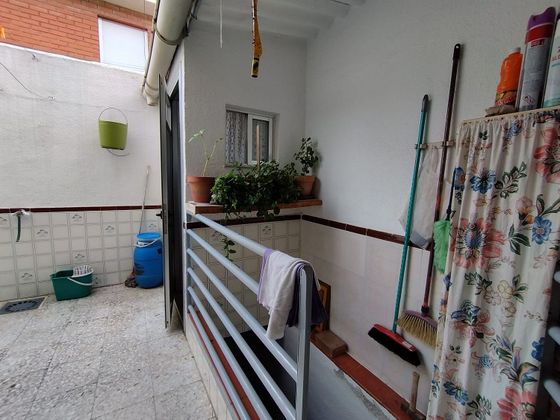 Foto 2 de Casa en venda a calle Chapí de 3 habitacions amb aire acondicionat i calefacció