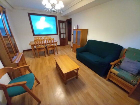 Foto 1 de Piso en alquiler en Hospitales - Campus de 1 habitación con muebles y calefacción