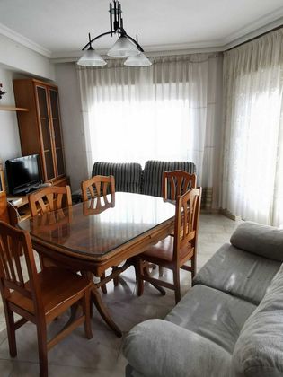 Foto 1 de Alquiler de piso en Carmelitas - San Marcos - Campillo de 4 habitaciones con terraza y muebles