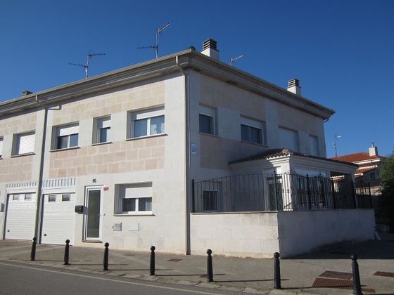 Foto 1 de Casa en venda a calle Real de 3 habitacions amb terrassa i garatge