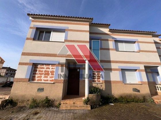Foto 1 de Casa en venda a carretera Ocaña de 3 habitacions amb garatge