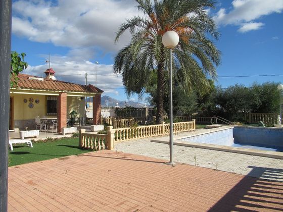Foto 2 de Casa en venda a Alcalde Felipe Mallol de 3 habitacions amb piscina i jardí