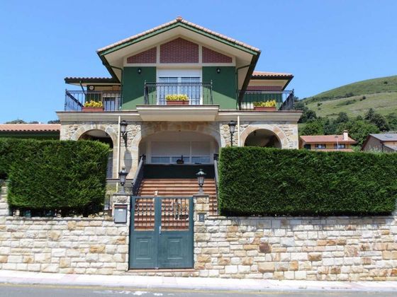 Foto 2 de Xalet en venda a Muskiz de 5 habitacions amb terrassa i garatge