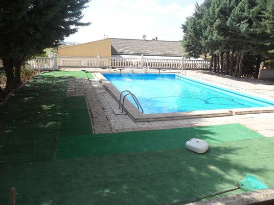 Foto 1 de Xalet en venda a Reyes Católicos - Paseo San Antonio de 5 habitacions amb piscina i calefacció