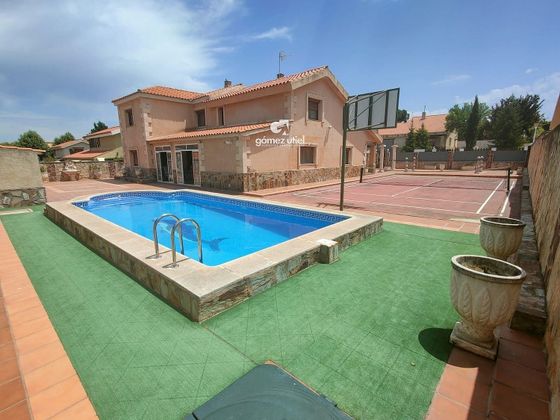 Foto 1 de Xalet en venda a Arcas del Villar de 7 habitacions amb piscina i garatge