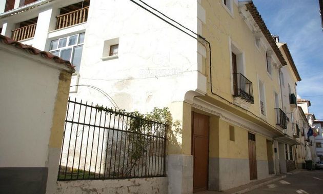 Foto 1 de Casa en venda a Cañete de 9 habitacions i 850 m²