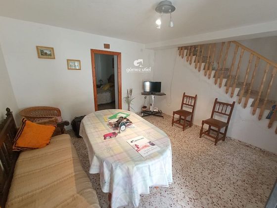 Foto 2 de Casa en venda a Torrejoncillo del Rey de 4 habitacions i 190 m²