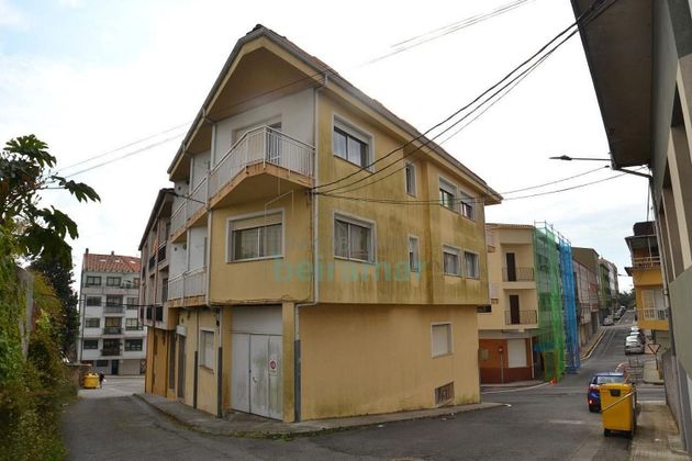 Foto 1 de Edificio en venta en Pobra do Caramiñal (A) de 715 m²