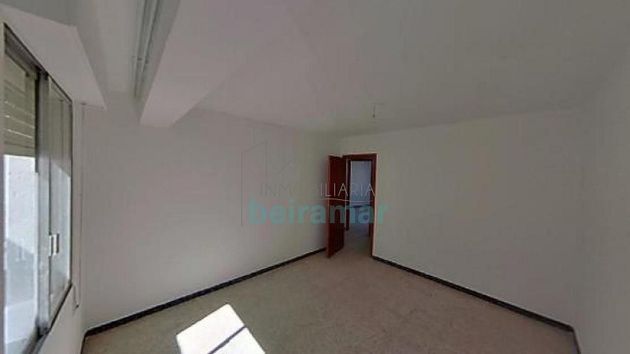 Foto 1 de Piso en venta en San Lázaro - Meixonfrío de 4 habitaciones con terraza