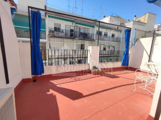 Foto 1 de Venta de casa adosada en Sta. Marina - San Andrés - San Pablo - San Lorenzo de 4 habitaciones con terraza y aire acondicionado