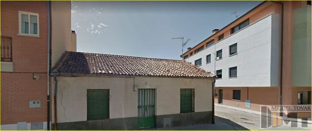 Foto 1 de Casa en venda a Cantalejo de 4 habitacions amb garatge