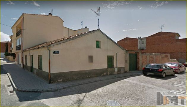 Foto 2 de Casa en venda a Cantalejo de 4 habitacions amb garatge